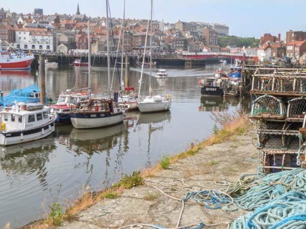 Oystercatcher Cottage Whitby Exterior foto